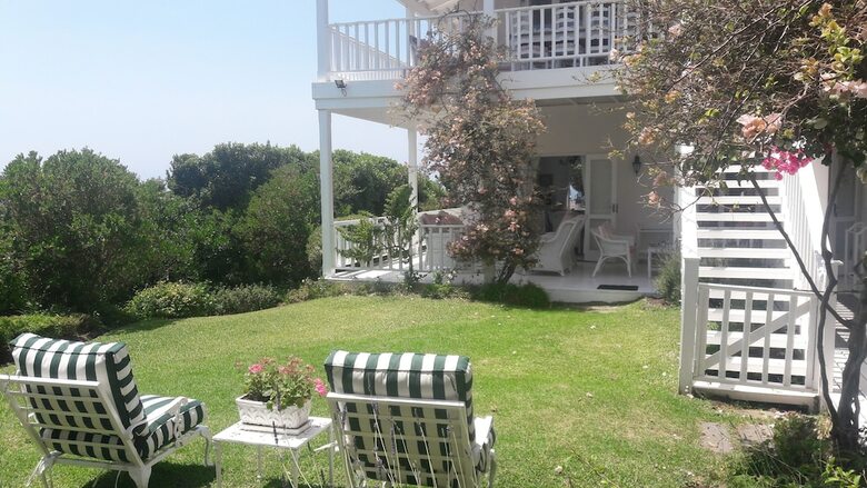 Hostal Southern Cross Beach House