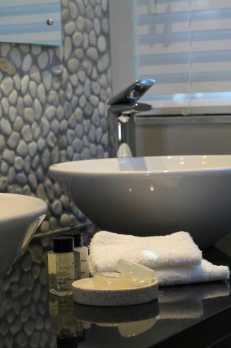 Hostal Periwinkle Lodge Guest House