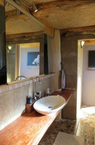 Agroturismo T'niqua Stable Inn