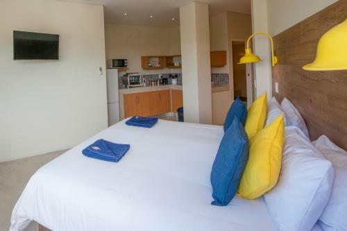 Bed & Breakfast Plett Beachfront Accommodation