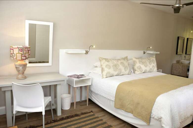 Hostal Christiana Lodge