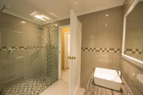 Bed & Breakfast Ohannas Bnb & Self Catering