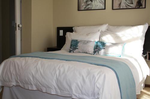 Bed & Breakfast Ohannas Bnb & Self Catering