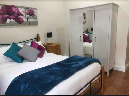 Villa Short Walk To Adel Oval 1br Cottage North Adelaide