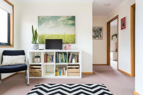 *new Listing* Jugar House - Space For Everyone!
