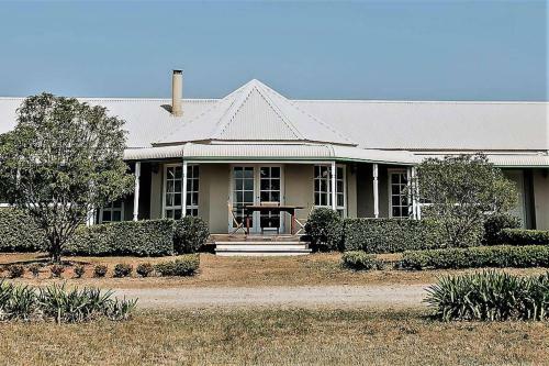 Corunna Station Country House