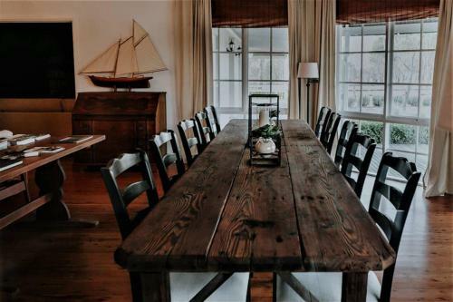 Corunna Station Country House