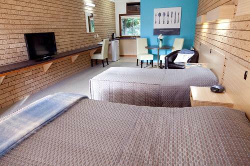 Hotel Ovens Valley Motor Inn