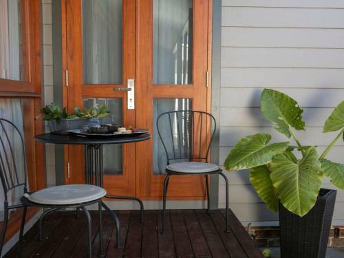Advilla - Stylish, Charming And Central Location