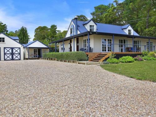 Duncraig House - Open Fireplace, Spa, Pet Friendly