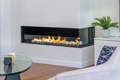 Sedgley Place - Executive 2br Terrace Home On The Park