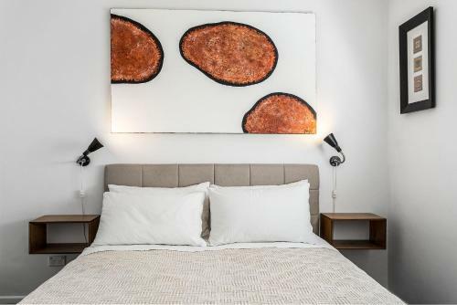 A Perfect Stay - Little Geckos