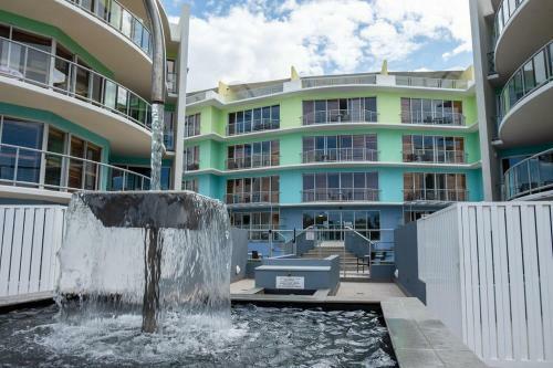 Apartamento Top Floor Kings Beach Views With Private Rooftop Terrace With Spa Bath