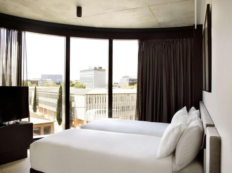Aparthotel A By Adina Canberra