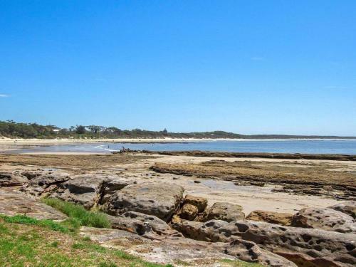 Ocean Blue Apartment One - Oceanfront Apartment