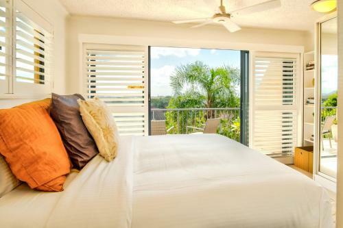 Coolum Beach 3 Level Townhouse Private Rooftop Terrace Spa Overlooking Mount Coolum