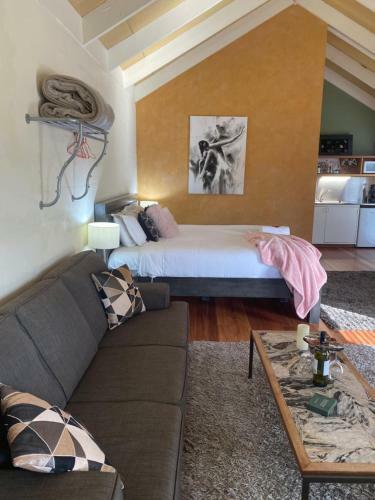 Double Nut Chalets, Daylesford