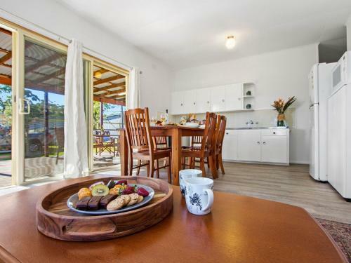 Beach Escape @ Currarong - Basic Family Accommodation