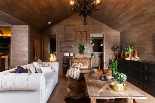 Hardwood House