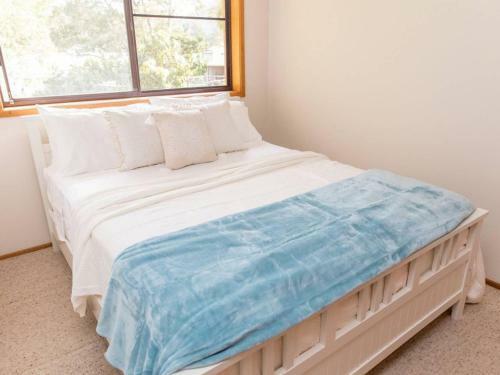Kookas Nest - Waterfront Home, Tranquil Setting