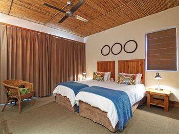 Hostal At The Woods Guest House