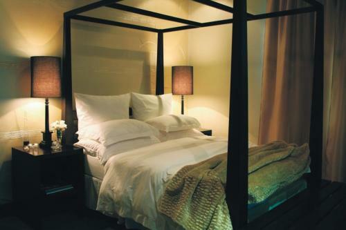 Hostal Firlane House