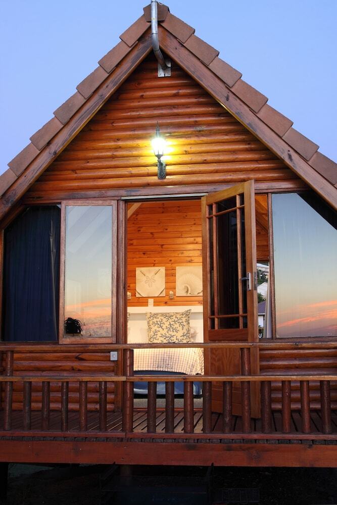 Hostal Brenton On Sea Cottages