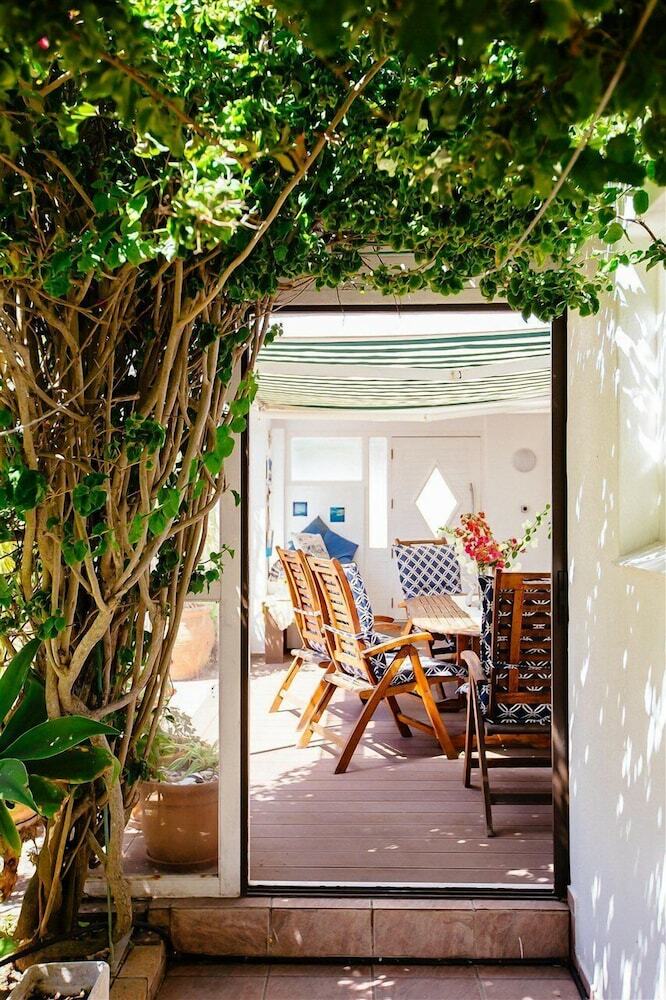 Bed & Breakfast Swept Away Guesthouse