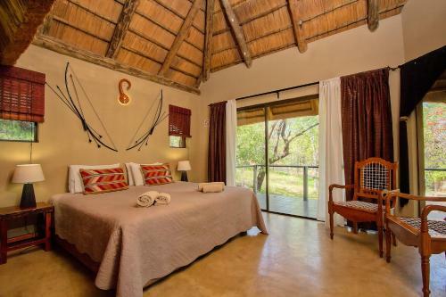 Bed & Breakfast Ehlathini Lodge