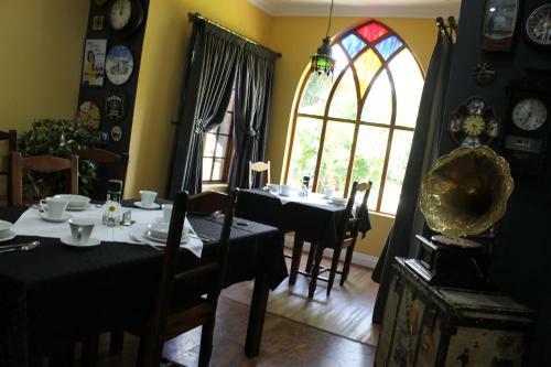 Hostal Danlee Overnight Accommodation