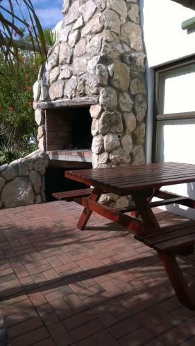 Hostal Baviana Beach Lodge