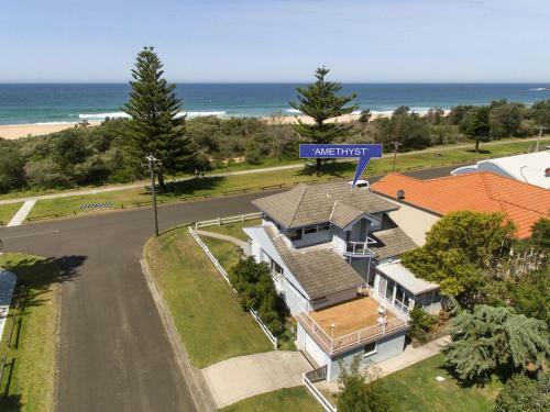Amethyst Gerringong 4pm Check Out Sundays