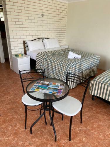 The Queenslander Motel