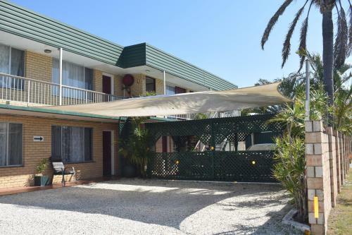 The Queenslander Motel