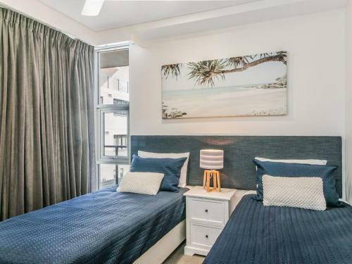 Ciel Unit 2 - Modern 2 Bedroom Plus Study, Beach Side Apartment With Wi-fi