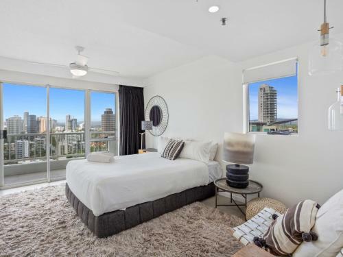 Luxury Marriner Views 2 Bedroom Apartment