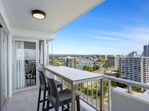 Luxury Marriner Views 2 Bedroom Apartment