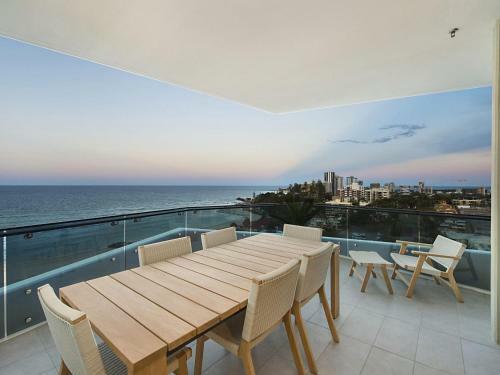Iconic Unit 1504 - Brand New Beachfront Apartment In Kirra Coolangatta