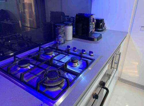 Breathtaking Views 4bd High Floor Lux Apartment