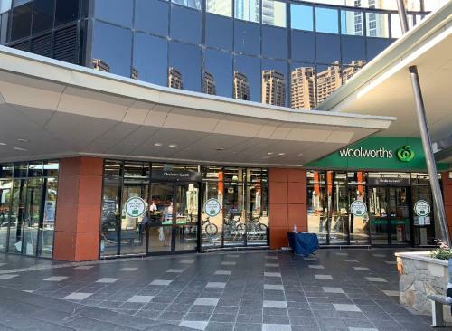 Breathtaking Views 4bd High Floor Lux Apartment