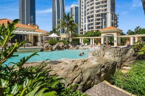 Apartamento Stylish? ?unit? ?with? ?pools,? ?playground? ?and ?ocean? ?views?