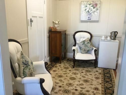 Bed & Breakfast Araluen Historic House Deluxe Room