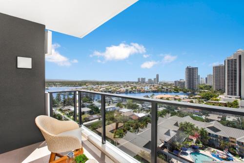 2-bed Beach Apartment With Pool, Parking And Balcony