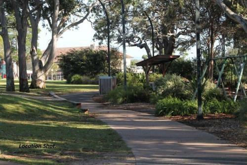 Seaside Apartment Huskisson Jervis Bay With Private Sunny Garden