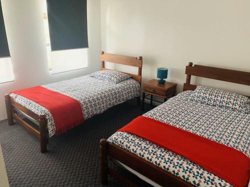 Clarence Court Unit 5 66 Charles Street