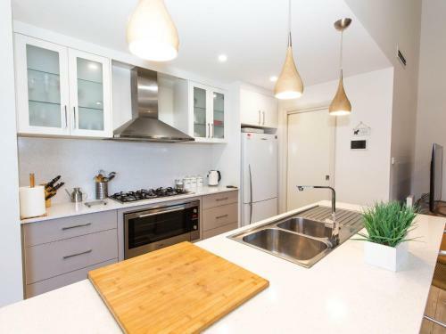 Jindalee 3 34 Twynam St