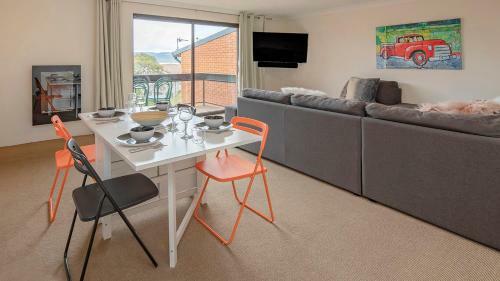 Sunrise 16, 3 Bedroom Apartment