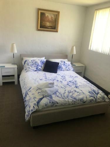 Absolute Oceanfront Cottage