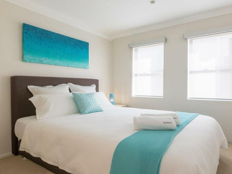 Shore To Please - Comfort, Cafes And Beaches