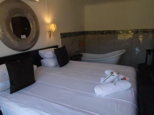 Old Mill Lodge & A La Carte Restaurant